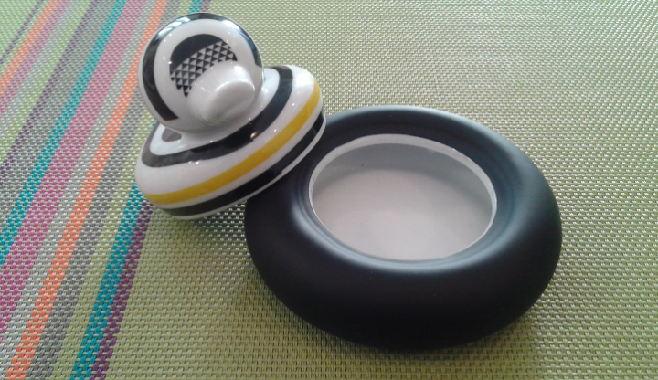 porcelanowa popielniczka kaczka