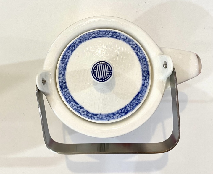 Dzbanek do herbaty z filtrem Białe Kwiaty