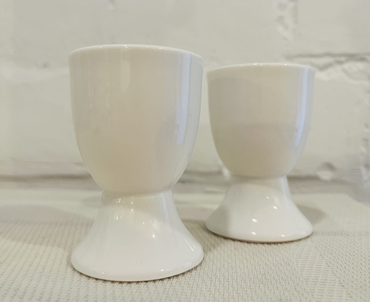 white egg holder